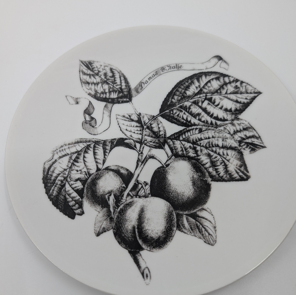 Lot of 6 vintage Bareuther waldsassen Bavaria porcelain plates 7 3/4" - Picture 7 of 11